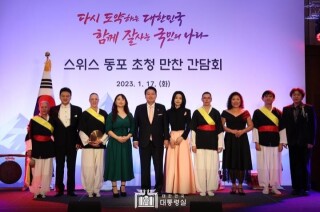 photo/2e1bdd34-e3b0-4f99-98f2-1ef8106baa65-3