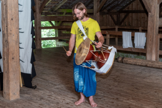 Janggu-Unterricht am Taiko Spirit 2022