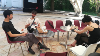 photo/eddee1e3-8c14-4f5b-9c26-183c3babc3de-3